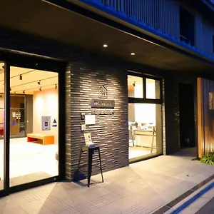 M's Sanjo Omiya מלון